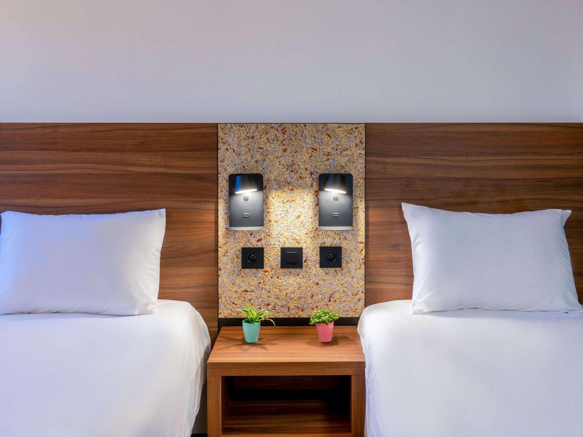 Greet Hotel シャテルロー エクステリア 写真